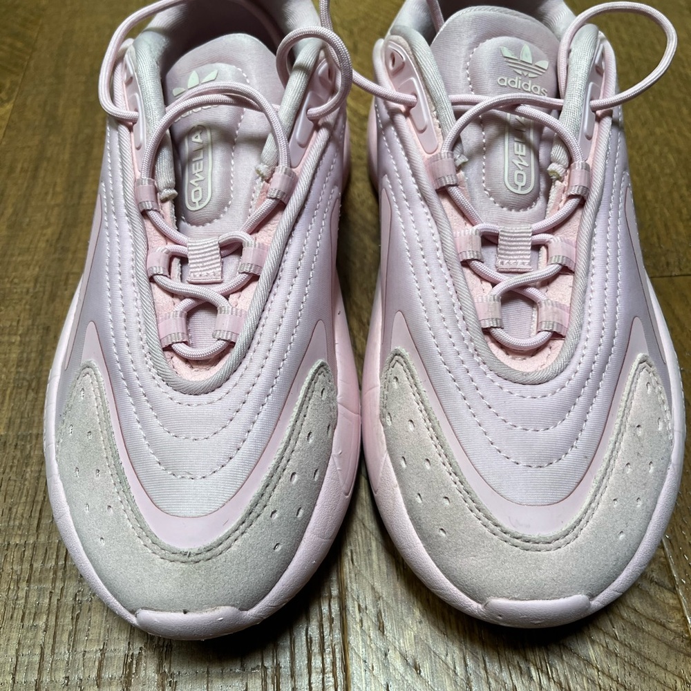 Adidas Ozelia J shoes